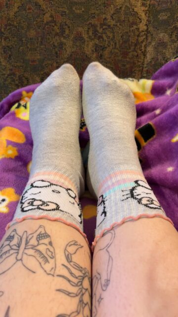 Милые носки Hello Kitty